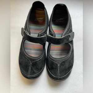 Dansko Black Suede Mary Jane Womens Shoes Size 38 US 8.5-9